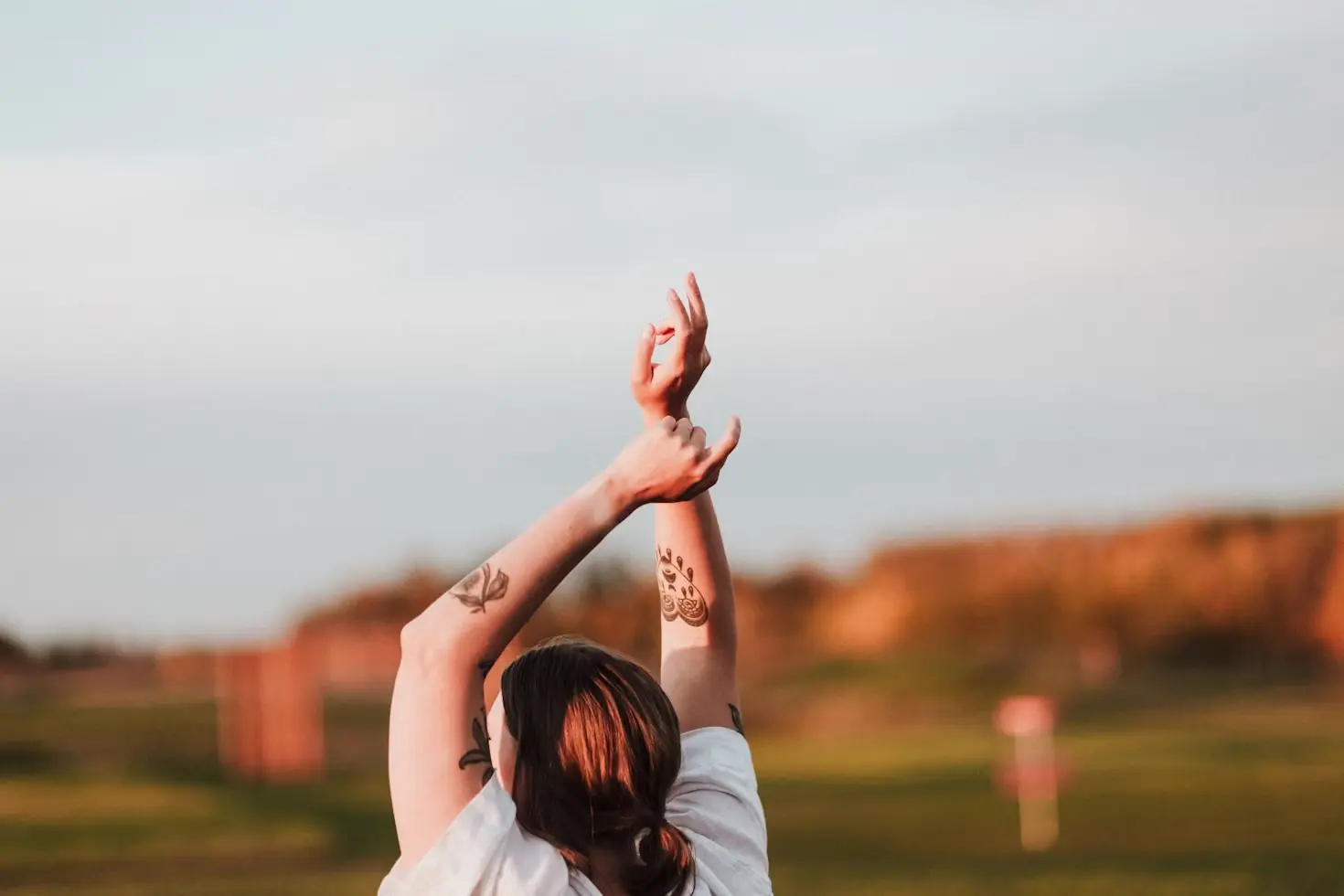 Verbal and Non-Verbal Communication: How PSYCH-K Healing Sessions Can Assist ?